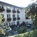 St. Oswalderhof Couette-café Pörtschach am Wörthersee